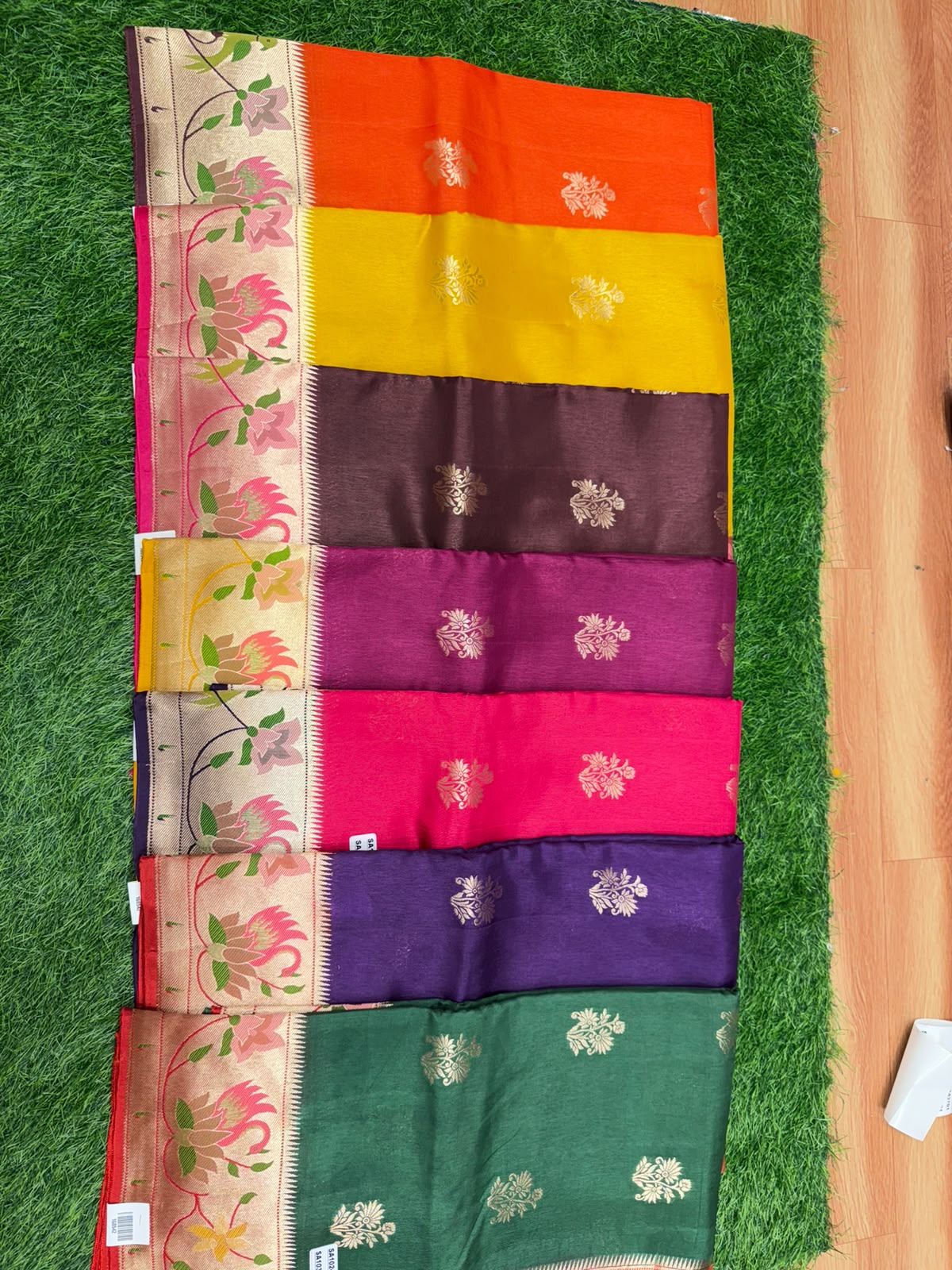 Magenta Pink [Georgette] Saree — Floral Jaal Weave
